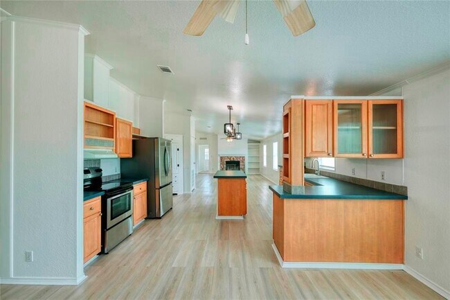 Building Photo - 132 Co Rd 247