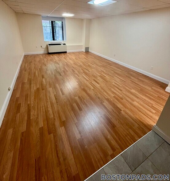 Building Photo - 62 Boylston St