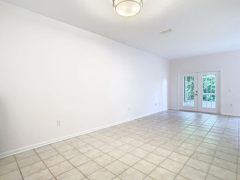 Building Photo - 8009 Tipperary Ln