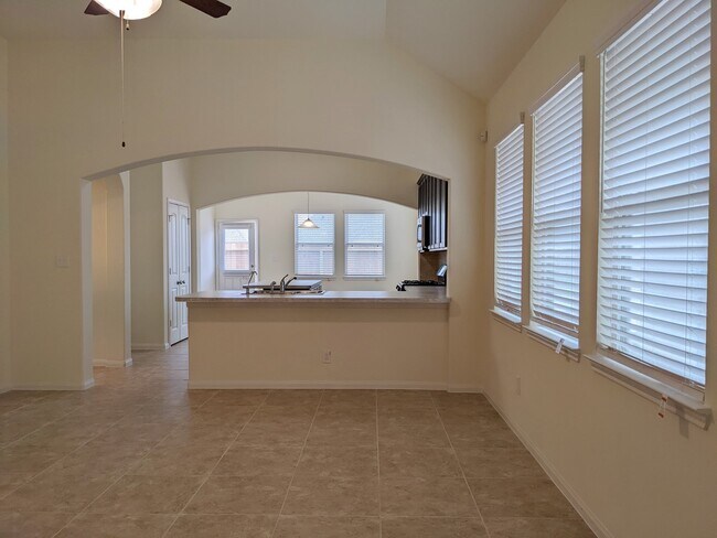 Building Photo - 2902 Meandering Elm Trail