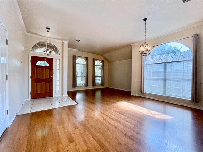 Building Photo - 1725 Dapplegrey Ln