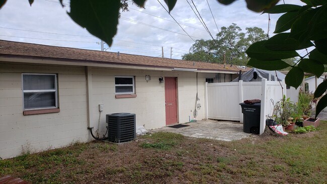 Building Photo - 1309 Union St