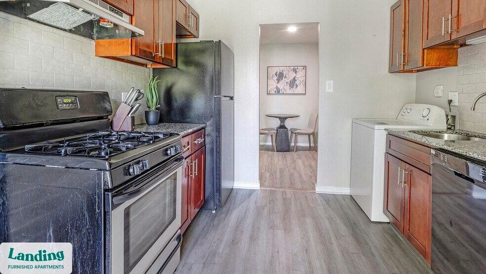 Building Photo - 6220 Springhill Dr