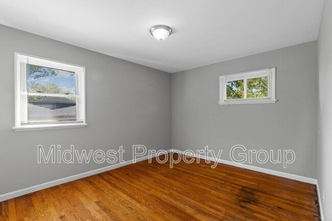 Building Photo - 1700 Newhall Ct