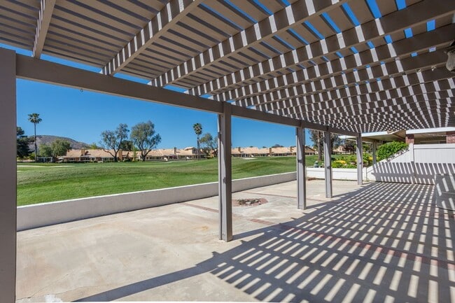 Building Photo - 5168 W Pinehurst Dr