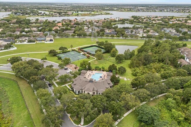 Building Photo - 14239 Avenue of the Groves