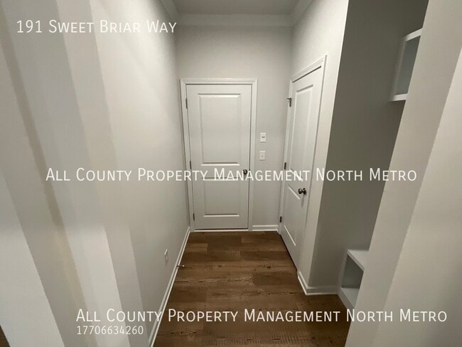 Building Photo - 191 Sweet Briar