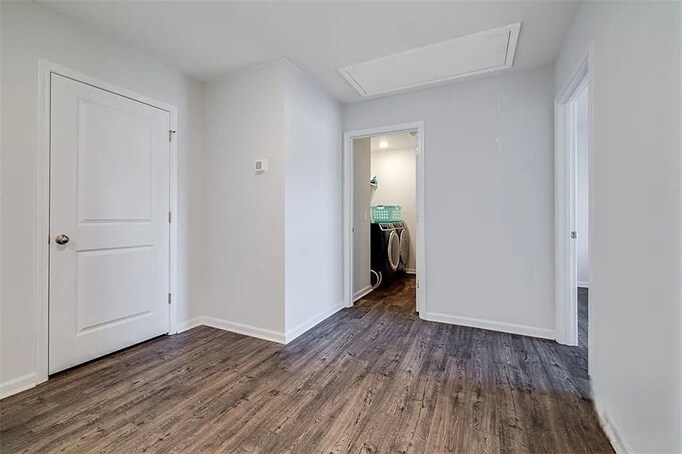 Building Photo - 248 Caribbean Village Dr