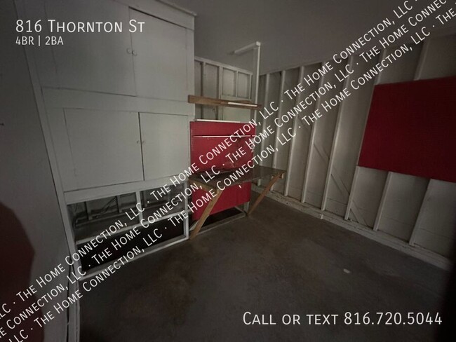 Building Photo - 816 Thornton St