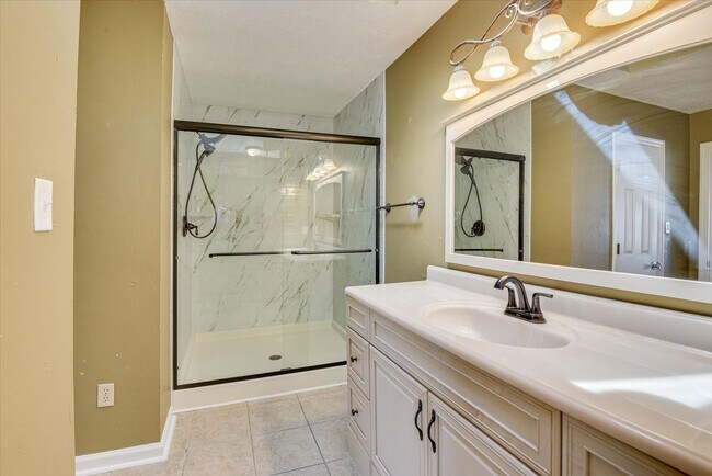 Building Photo - 630 Citation Ct