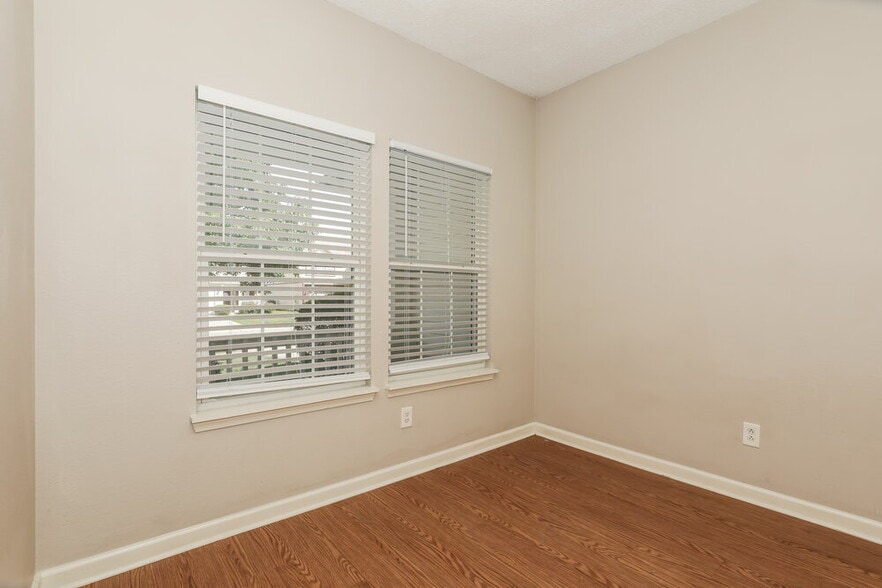 Building Photo - 5666 High Timber Ln