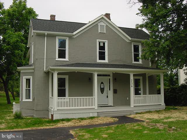 Building Photo - 236 E Lee St