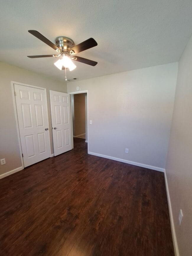 Building Photo - Stunning 4-Bedroom Kerman Home with Swimming Pool Available Soon!