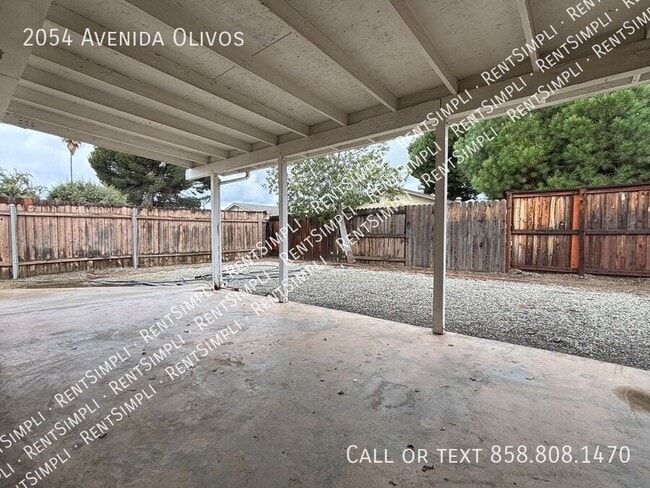 Building Photo - 2054 Avenida Olivos