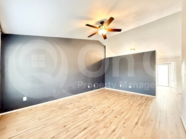 Building Photo - 1055 N Recker Rd