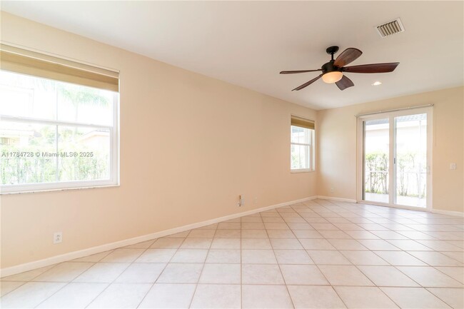 Building Photo - 1306 Banyan Way