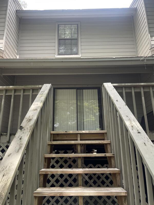 Building Photo - 5475 Sombra Del Lago Dr