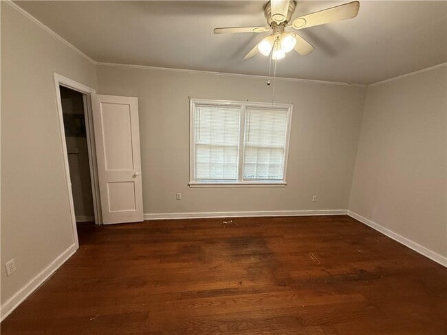 Building Photo - 3062 Fendley Ave