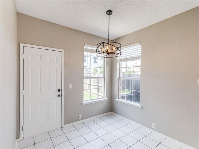 Building Photo - 4713 Park Downs Dr