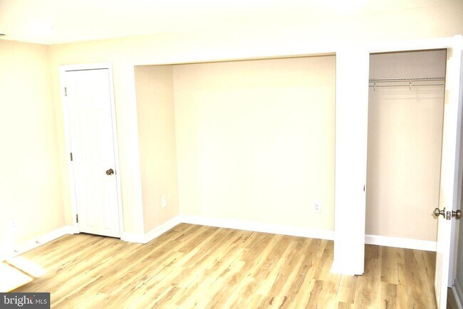 Building Photo - 147 Deacon Rd