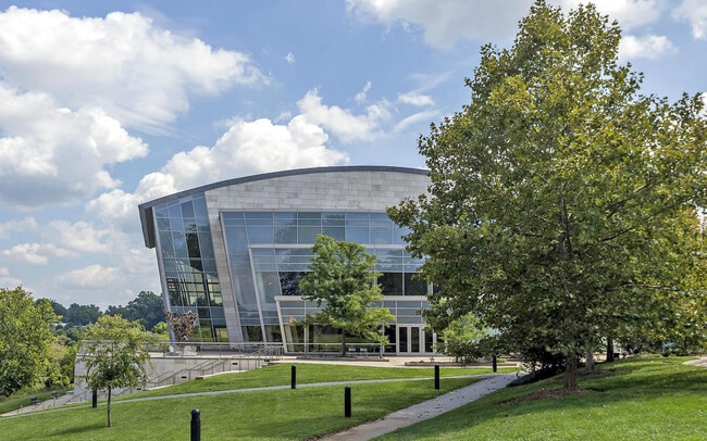 Building Photo - 11315 Commonwealth Dr