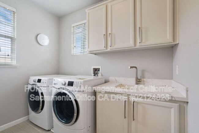Building Photo - 4909 Concordia Dr