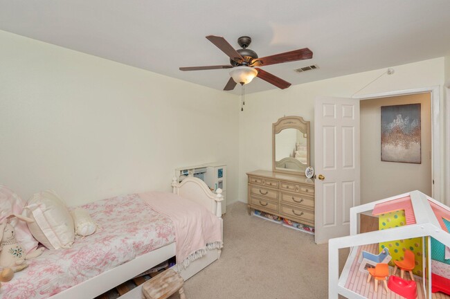 Building Photo - 4522 Parkwood Ln