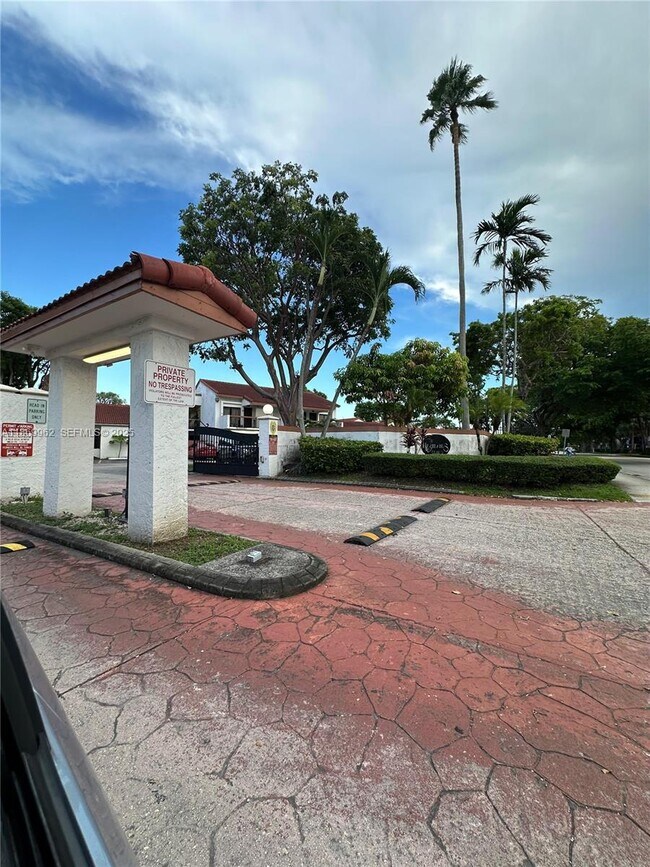 Building Photo - 7555 SW 153rd Pl