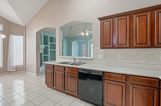 Building Photo - 3132 Tierra Lima Dr