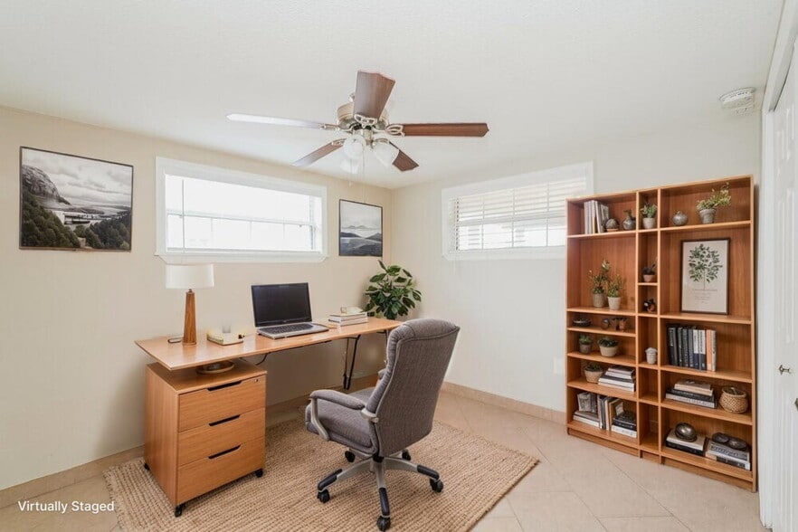 Building Photo - 6024 Boxwood Dr