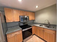 Building Photo - 8650 SW 67th Ave