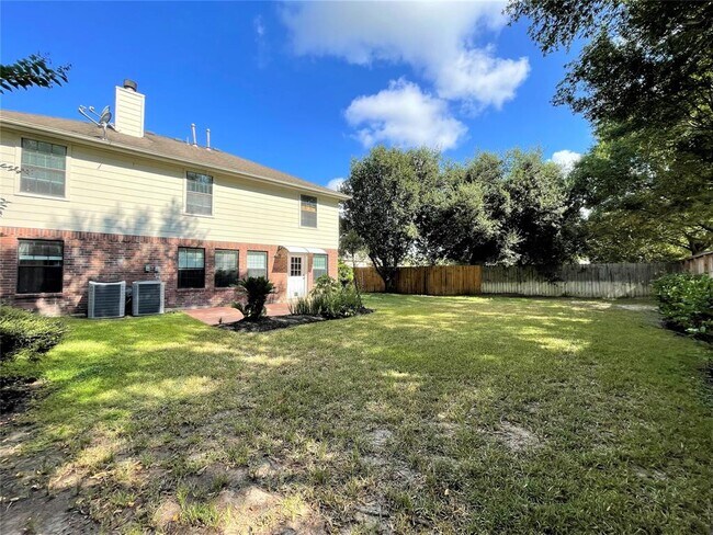 Building Photo - 16002 Speyburn Ct