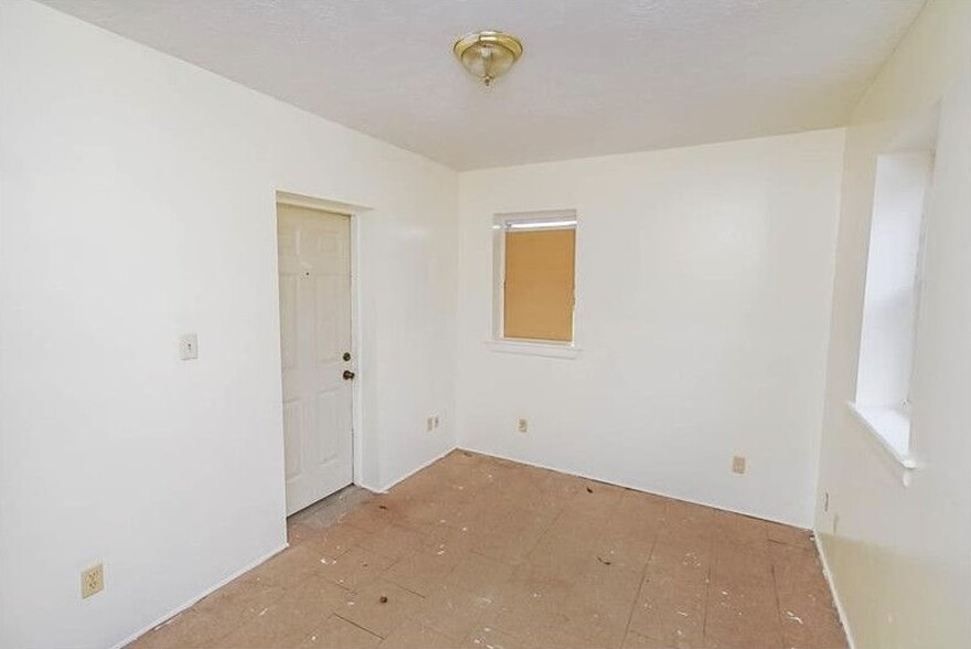 Building Photo - 58 W Askren St