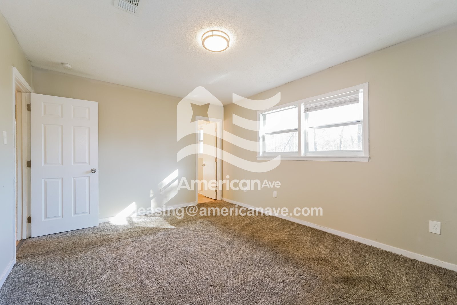 Building Photo - 2636 Revere St