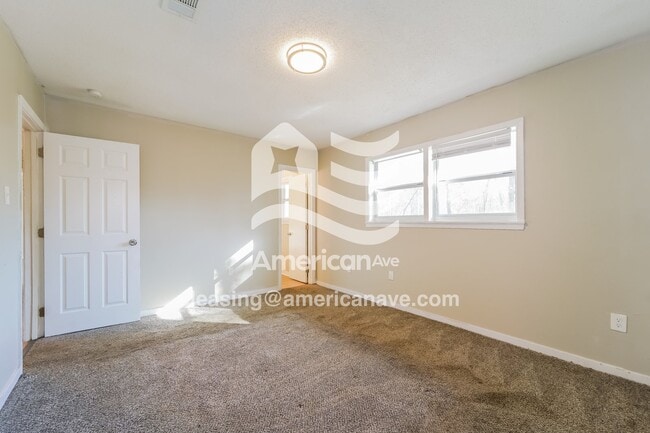 Building Photo - 2636 Revere St