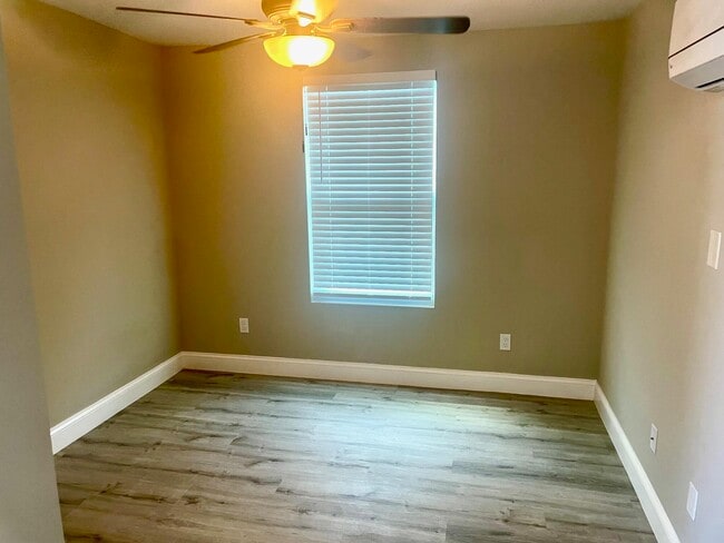 Building Photo - 1611 N 13th St