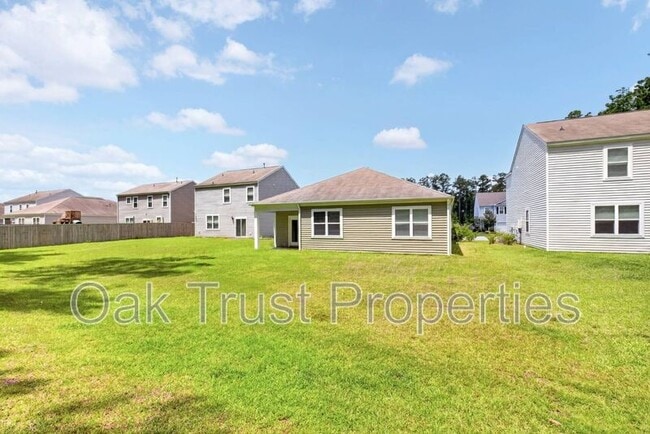 Building Photo - 216 Sarcoxie Rd