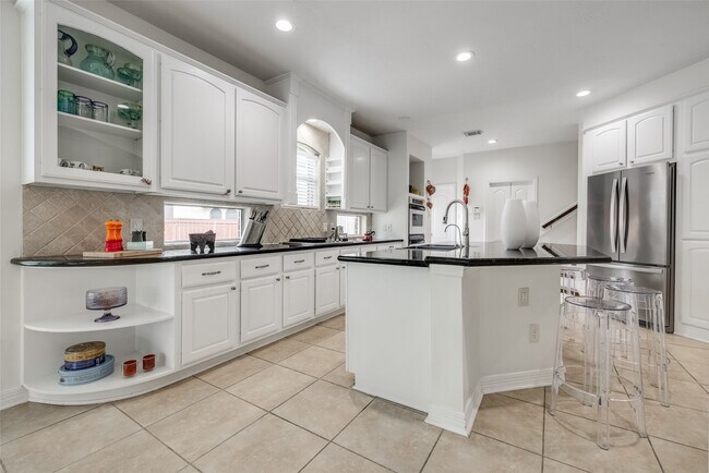 Building Photo - 5710 Cielio Bay Ct