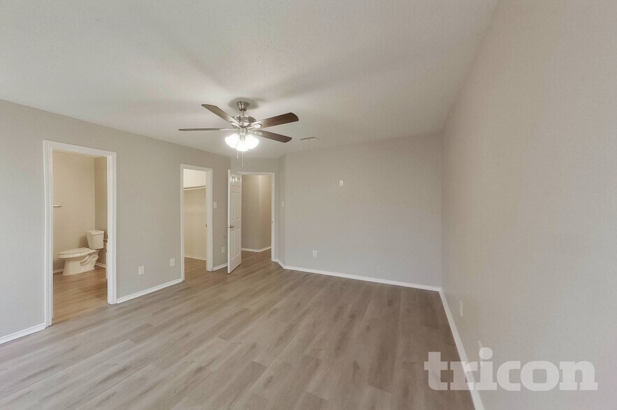 Building Photo - 1417 Atkins St