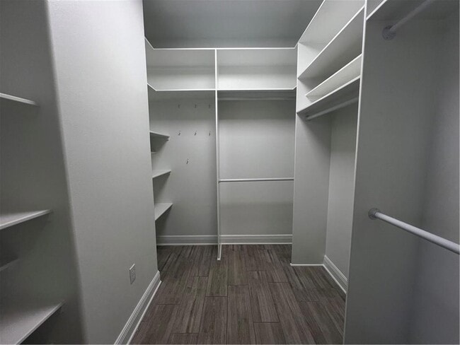 Building Photo - 2148 Pirate Dr