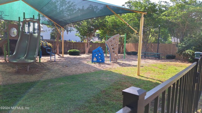 Building Photo - 11786 Lanier Creek Dr