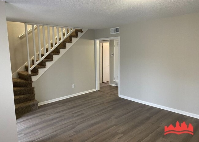 Building Photo - Welcome to 1703 Scottswood Street!