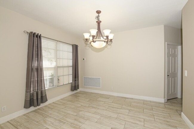 Building Photo - 1273 Scarlet Oak Cir