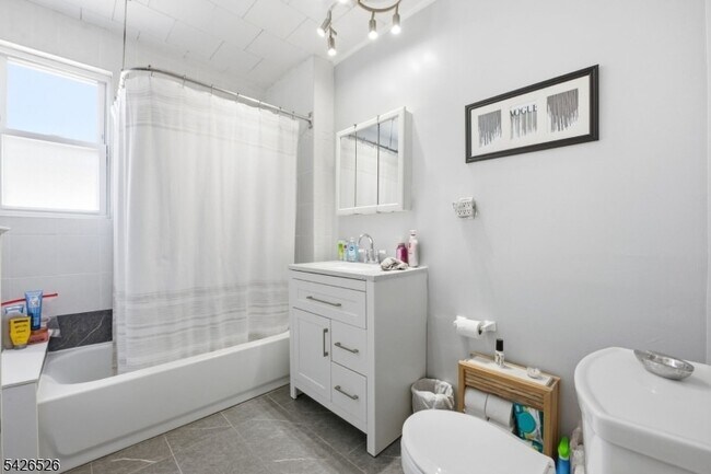 Building Photo - 39 Wilmore Rd