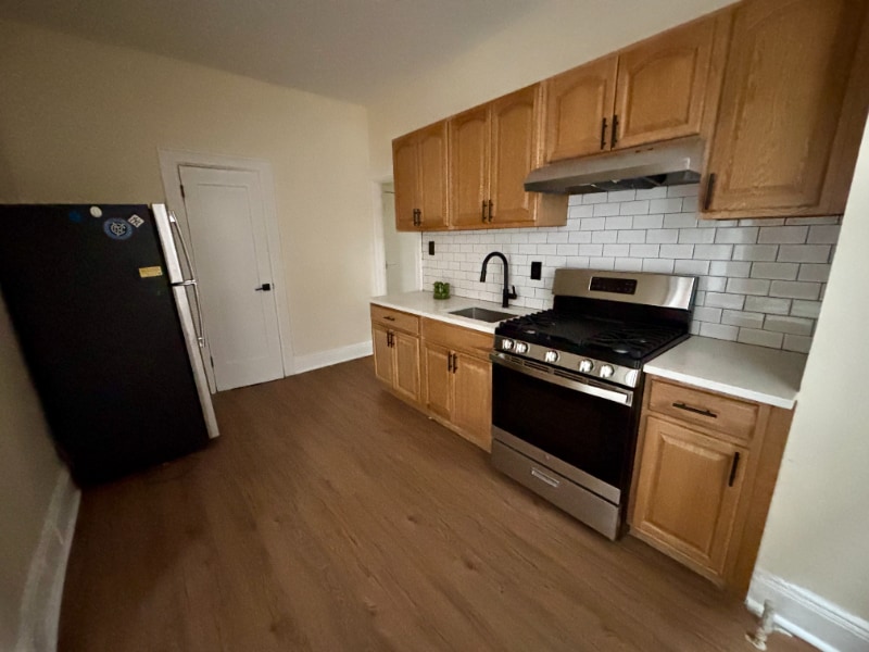 Building Photo - 500 8th St