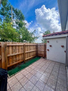 Building Photo - 1617 Long Ridge Ct