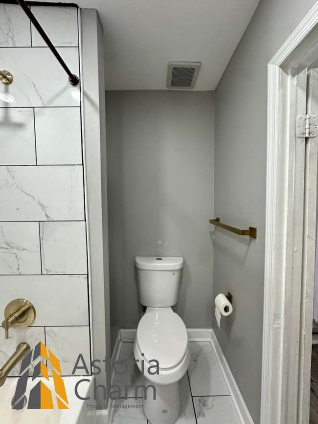 Building Photo - One month free on a 13-month lease or $1,292/month for 13 months with move in by January 15, 2026