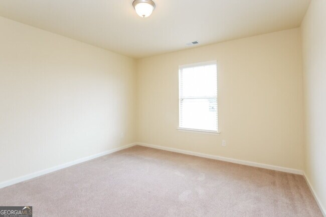 Building Photo - 354 Easley Dr SE