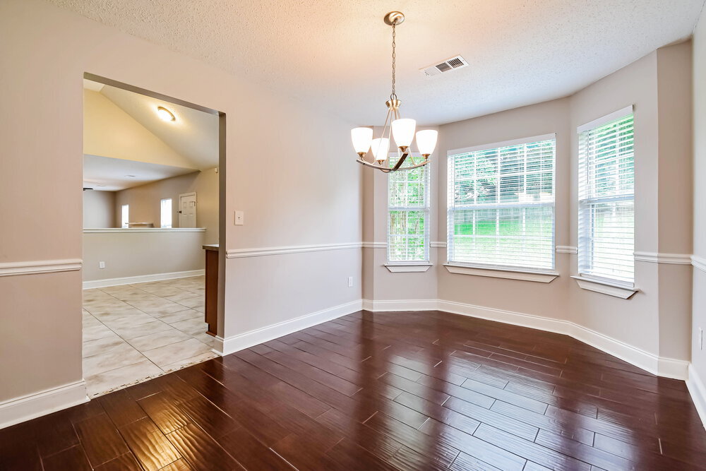 Building Photo - 10635 Misty Meadows Dr