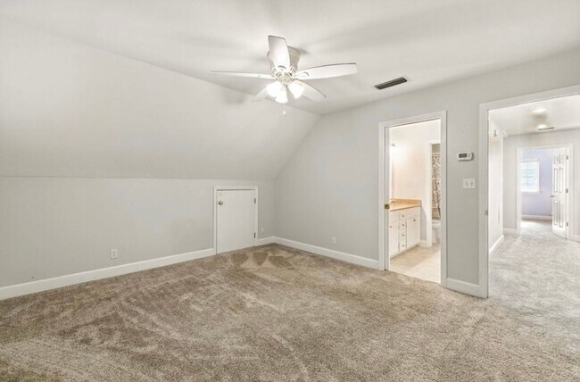 Building Photo - The Perfect Tallahassee 4 BR Family Home with Pool, Porch & Privacy